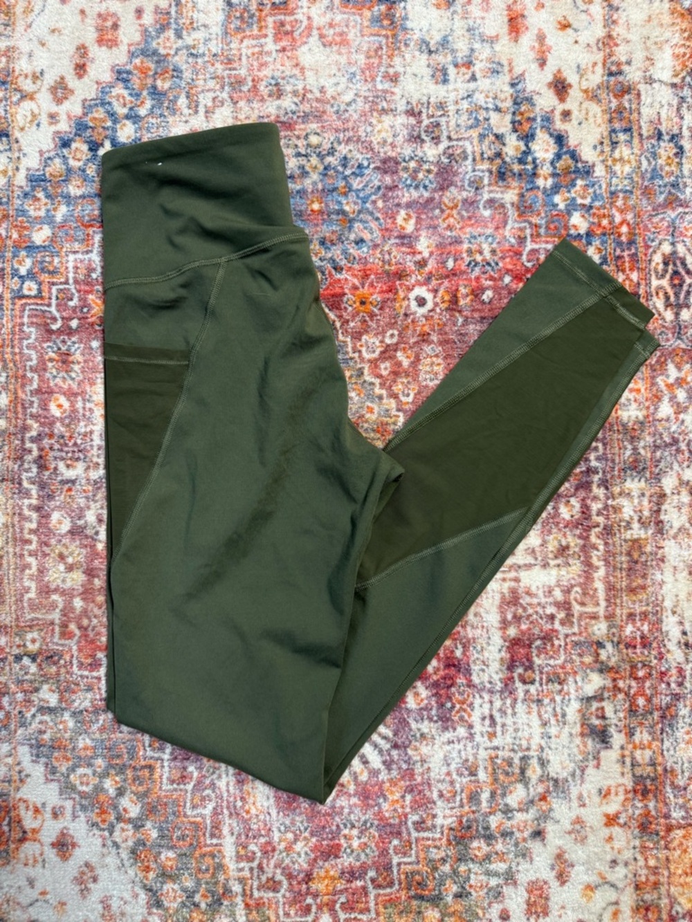 Old Navy High Rise Elevate Leggings Olive Green Size M Tall Activewear NWOT